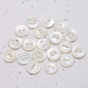 Groothandel Natuurlijke Zwarte Lip Shell Knopen-Parel Geaccentueerd Ronde Naaiknopen Voor Textiel Accessoires - Product Image 1