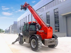 Carrelli Elevatori Telescopici Possono Essere Dotati di Accessori Come Forche, Piattaforme di Lavoro e Forche per Balle di Fieno - Product Image 2