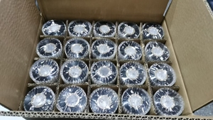 ริบบิ้นถ่ายโอนความร้อนแบบยึดเกาะสูงสำหรับบรรจุภัณฑ์พลาสติกเกรดอาหารและฉลากยา สำหรับการเข้ารหัสวันหมดอายุ ขนาด 30 มม. x 100 ม. - Product Image 6