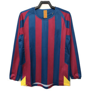 Camiseta Retro del Barcelona Temporada 2005/06, Manga Larga, Uniforme de Fútbol para Verano, Personalizable, para Competiciones Europeas - Product Image 1