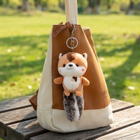Pendentif en peluche écureuil à grande queue, mignon et amoureux des noix, 12 cm, rembourré en coton PP, porte-clés de voiture, breloque de sac à dos - Cadeau idéal unisexe