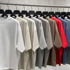 T-shirt homme col rond coupe ample et large 230 GSM 100 % coton, uni, streetwear, personnalisable avec logo sérigraphié - Product Image 2