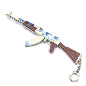 Fabricantes diseño nuevo juego de disparos csgoak47 equipo de enfriamiento artesanía de metal pistola molde llavero material de aleación de zinc en stock - Product Image 2