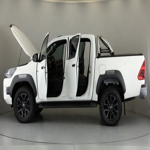 Hilux 2.8 GD-6 Turbo R20 Automatique <span class=keywords><strong>2023</strong></span> d'occasion en bon état, sièges en cuir, 5 places, ACC, toit ouvrant panoramique, caméra 360°, feux LED, traction avant - Product Image 1