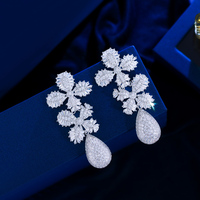 Boucles d'oreilles pendantes longues en forme de feuille, plaquées or, multi-tons, avec zircon cubique, de luxe, pour mariage, fête, accessoire de bijouterie de mariée