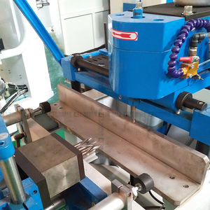 Pvc लॉक छेद ड्रिलिंग मशीन विभिन्न प्रकार के छेद, मोर्टिसेस और स्आउट्स मिलिंग के लिए उपयोग किया जाता है - Product Image 3