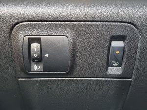 Sedán Gris 2016 SM6 Auto Clean, Duradero, Tamaño Mediano, con Navegación y Cámara, Volante a la Izquierda, Vehículo de Exportación Coreano - Product Image 3