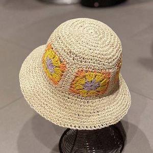 Wholesale Handmade Floral Fisherman's <b>Hat</b> <b>Straw</b> <b>Hat</b> Women Summer Outing Shade Crochet <b>Straw</b> Bucket <b>Hats</b> - Product Image 4
