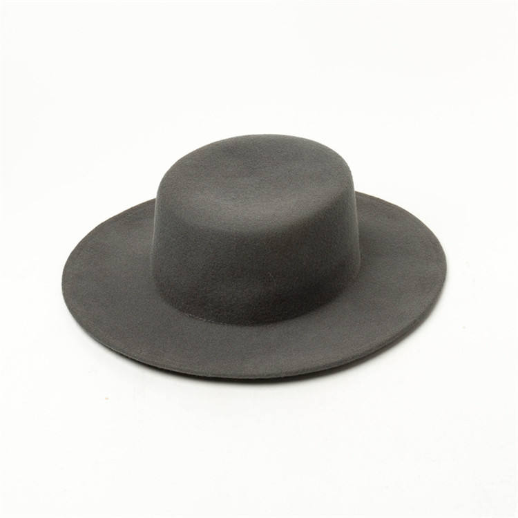 สีเทาเข้ม