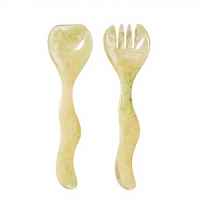 ชุดช้อนส้อมเสิร์ฟสลัดเรซิ่นลายหินอ่อนสีเขียว ดีไซน์โบราณ 2 ชิ้น - Product Image 1