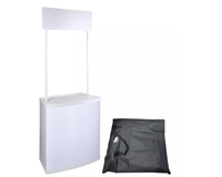 Comptoir d'exposition portable sur pied, table promotionnelle pliable en fer avec panneau en plastique PP pour supermarché