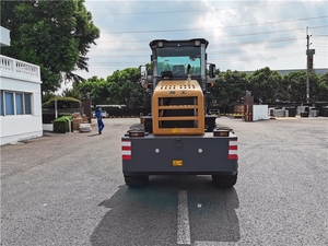 Cargador Compacto de Ruedas con Sistema Hidráulico Robusto para Logística de Almacén y Operaciones en Espacios Reducidos - Product Image 5
