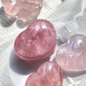 หินโรสควอตซ์ขัดเงาธรรมชาติรูปหัวใจ สำหรับขายส่ง เหมาะสำหรับเป็นของขวัญ - Product Image 4