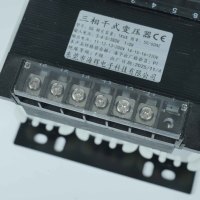 Transformateur de puissance triphasé industriel OEM à enroulement en cuivre pour machines-outils et laboratoires 380V/415V vers 110V/220V 50HZ