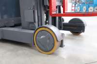 Chariot élévateur électrique Xilin 1,5 tonne à levage élevé 8000 mm, moteur AC, longueur fourche 1220 mm, largeur fourche 125 mm, batterie plomb-acide, transmission intégrale (AWD)