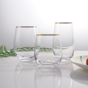 <span class=keywords><strong>Verre</strong></span> <span class=keywords><strong>à</strong></span> <span class=keywords><strong>vin</strong></span> sans pied au design minimaliste et forme incurvée, bord doré, logo personnalisé, capacité 600 ml, écologique, compatible lave-vaisselle - Product Image 4