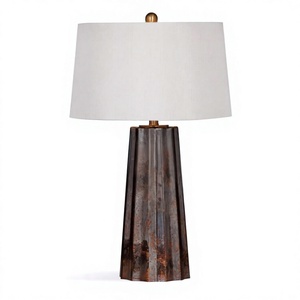Lámpara de Mesa de Vidrio Antigua para el Mercado de EE. UU., Reino Unido y Medio Oriente, con Pantalla de Lino Blanco - Product Image 1