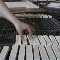 Écran de déshydratation en acier inoxydable de qualité alimentaire SS304 LUOKE Machinery pour la production de tofu à partir de soja