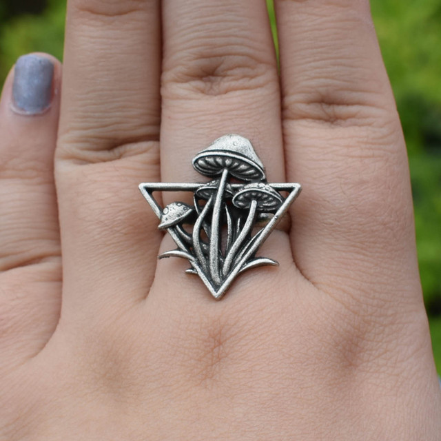 Vintage Witch Woodland Mushroom Ring for Women Men Gothic Party Jewelry