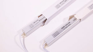 Fuente de Alimentación Ultrafina de 12-24W CC, Transformador Impermeable IP67 de 12V y 12 Vatios, Controlador LED para Lámparas de Techo con Espejo - Product Image 5