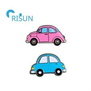 Pin de solapa personalizado para conductor de minivan, furgoneta, camión, taxi, coche, autobús, vehículo, sedán; broche de esmalte personalizado para coche/sedán. - Product Image 2