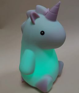 Veilleuse portable en silicone en forme de licorne pour bébés et enfants, lampe de chevet LED rechargeable par USB, douce au toucher et à intensité réglable - Product Image 3