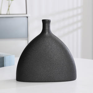 แจกันตั้งโต๊ะลายพอร์ซเลน จัดดอกไม้แห้ง ดีไซน์โบฮีเมียน ฐานกันลื่น เป็นมิตรกับสิ่งแวดล้อม ของตกแต่งบ้านระดับไฮเอนด์ ขายส่ง - Product Image 3