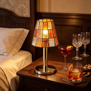 <span class=keywords><strong>Lampe</strong></span> de table en verre mosaïque <span class=keywords><strong>Tiffany</strong></span> vintage nordique du milieu du siècle, lumière d'ambiance rétro de luxe pour restaurant, bar, décoration de chambre - Product Image 4