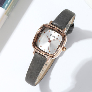 Reloj cuadrado vintage para mujer, esfera pequeña y sencilla, correa de cuero, reloj de cuarzo, venta al por mayor - Product Image 5
