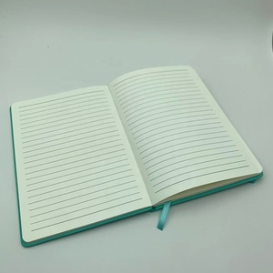 <span class=keywords><strong>Cuaderno</strong></span> Tipo Moleskine de Alta Calidad A5 en Cuero PU <span class=keywords><strong>Verde</strong></span> Claro con Banda Elástica y <span class=keywords><strong>Tapa</strong></span> <span class=keywords><strong>Dura</strong></span> - Product Image 5