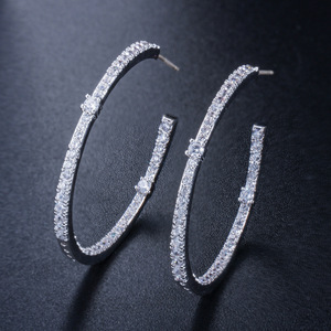 Pendientes de aro de cristal de circonia cúbica de círculo redondo Micro pavé para mujer a la moda - Product Image 3