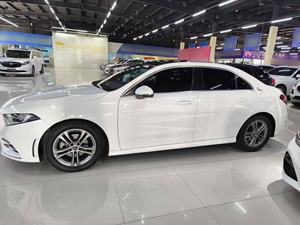 Guazi Mercedes-Benz <span class=keywords><strong>Classe</strong></span> <span class=keywords><strong>A</strong></span> 2021 Facelift d'<span class=keywords><strong>occasion</strong></span> de haute qualité, berline sportive <span class=keywords><strong>180</strong></span> L, <span class=keywords><strong>essence</strong></span>, vente en gros - Product Image 3