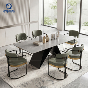 Set Tavolo da Pranzo e Sedie in Stile <span class=keywords><strong>Italiano</strong></span> con Piano in Pietra, Gambe in Metallo Verniciato Nero di Lusso Importato - Product Image 2
