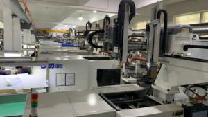 ماكينات قولبة الصناعات عالية الدقة من stretch blowing حسب الطلب في الصين، قوالب غلاف وصنع قالب، عمل تجويف البلاستيك على البارد، قولبة الحقن - Product Image 6