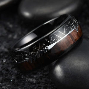 Anneaux personnalisés en carbure de tungstène noir de 8mm pour hommes femmes bandes de mariage Koa bois flèche météorite incrustation poli confort Fit - Product Image 3