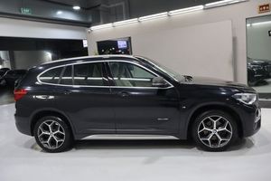 BMW X1 2015 Usata, SUV in Pelle Chiara, Edizione <span class=keywords><strong>Prestige</strong></span>, Guida a Destra, Benzina, Automatica - Product Image 3