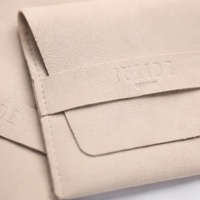 Pochette à bijoux en microfibre suédée avec logo personnalisé, sac enveloppe de luxe pour collier, boucles d'oreilles, bague, emballage