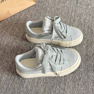 Baskets blanches polyvalentes à semelles souples, nouvelle collection printemps-automne 2026, chaussures décontractées à plateforme épaisse - Product Image 1