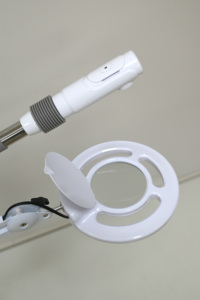 Vaporizador <span class=keywords><strong>Facial</strong></span> Eléctrico Profesional 2 en 1 <span class=keywords><strong>con</strong></span> Lámpara <span class=keywords><strong>de</strong></span> Aumento |   Vaporizador Iónico <span class=keywords><strong>de</strong></span> <span class=keywords><strong>Ozono</strong></span> <span class=keywords><strong>de</strong></span> 750W <span class=keywords><strong>con</strong></span> Tanque <span class=keywords><strong>de</strong></span> 700ml, Certificado CE, para Salón - Product Image 3