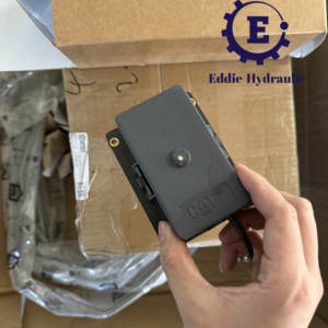 2757877 निर्माण मशीनरी भागों 275-7877 फ्यूज बॉक्स उच्च गुणवत्ता वाली स्पॉट बिक्री 2384d 2384c 2484c 2484c 2484c - Product Image 2