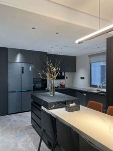 ตู้ครัวเคลือบยูวีสีเทามันวาวหรูหราทันสมัยพร้อมประกอบกับกระดานเมลามีนไม้สีขาวรวมทั้งเกาะ - Product Image 4