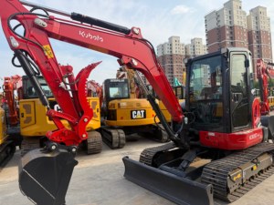 Miniexcavadora Kubota KX057‑4 Usada Importada de Japón, Excavadora Hidráulica de 5.7 Toneladas para Trabajos Agrícolas, Viñedos y Excavación de Zanjas Comunitarias - Product Image 3