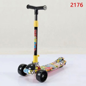 Scooter Infantil <span class=keywords><strong>de</strong></span> <span class=keywords><strong>Tres</strong></span> <span class=keywords><strong>Ruedas</strong></span> en Oferta, Patinete Rápido <span class=keywords><strong>de</strong></span> Precio Económico, 2 <span class=keywords><strong>Ruedas</strong></span> Delanteras y 1 Trasera, 3 <span class=keywords><strong>Ruedas</strong></span> con Luces Intermitentes, Patinete para Niños - Product Image 3