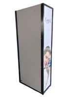 Support d'affichage cosmétique en acrylique Bevis, présentoir en plastique transparent pour kit de crème solaire, éclairage LED personnalisé en usine pour magasin de détail