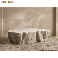 Table basse d'extérieur unique en fibre de verre avec base en tronc d'arbre incrusté de coquillages naturels, pour patio