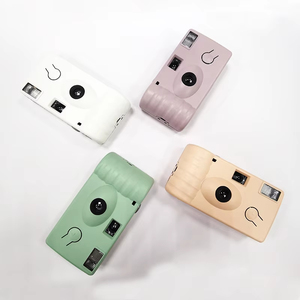 Appareil photo analogique au design personnalisé – Appareil photo jetable portable pour les mariages, les voyages et les moments spéciaux - Product Image 4