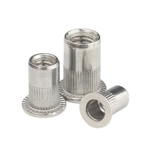 Écrous rivetés à tête plate de haute qualité Insert fileté à tête plate Écrous à rivets <span class=keywords><strong>Erickson</strong></span> Écrou à rivet avec trou - Product Image 1