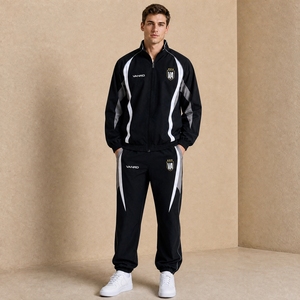 Completo Sportivo Oversize Baggy Fit <span class=keywords><strong>in</strong></span> Nylon con <span class=keywords><strong>Pantaloni</strong></span> <span class=keywords><strong>Jogger</strong></span> a Gamba Dritta e Giacca con Zip - Product Image 1