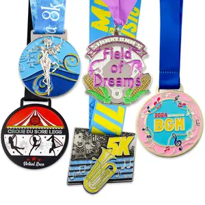 Médaille en métal d'or 3d Médaille de basket-ball Football Danse Judo Taekwondo Karaté Course Marathon Médaille sportive Médaille en métal personnalisée