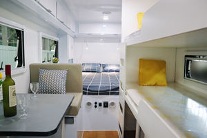 Caravane mobile tout-terrain 6 couchages avec <span class=keywords><strong>auvent</strong></span>, remorque de camping professionnelle, voitures de camping, caravane américaine à vendre au Qatar - Product Image 4